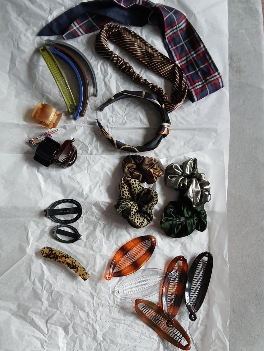 Hair Accessories, Mixed Hair Accessories Bundle of (23)- Black, Brown, Green